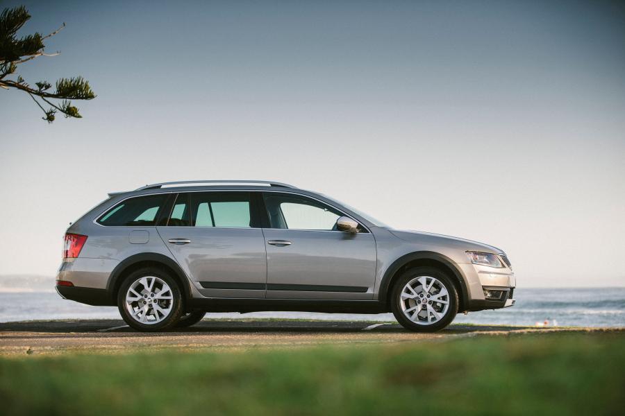  Skoda Octavia Scout 2015 года  (AU) (фото 16 из 30)